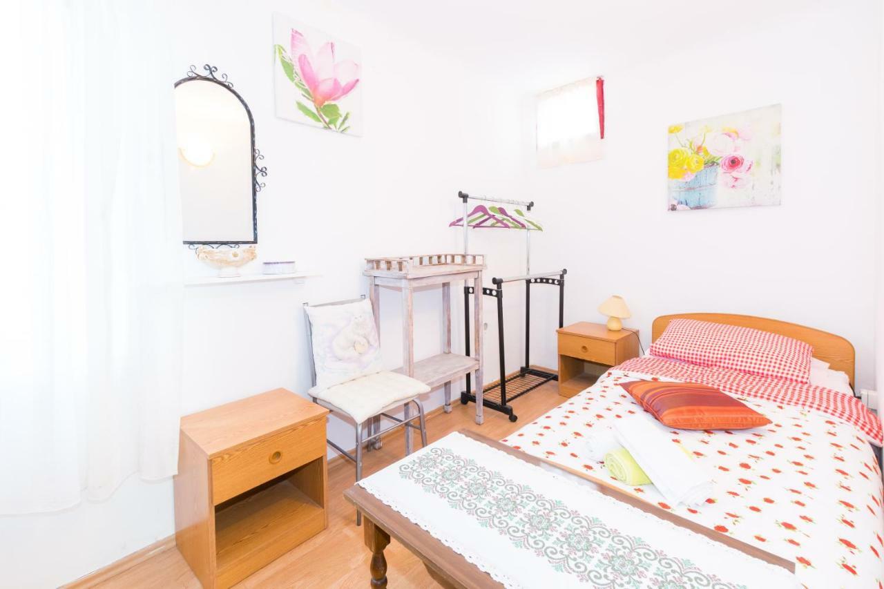 Beautiful Rustical Apt Ana In The Heart Of Ρόβινι Εξωτερικό φωτογραφία