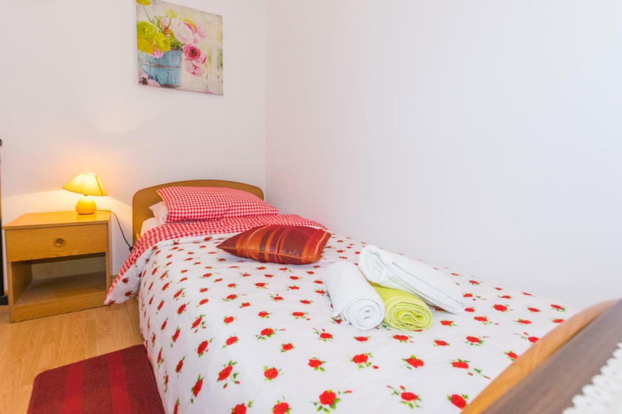Beautiful Rustical Apt Ana In The Heart Of Ρόβινι Εξωτερικό φωτογραφία