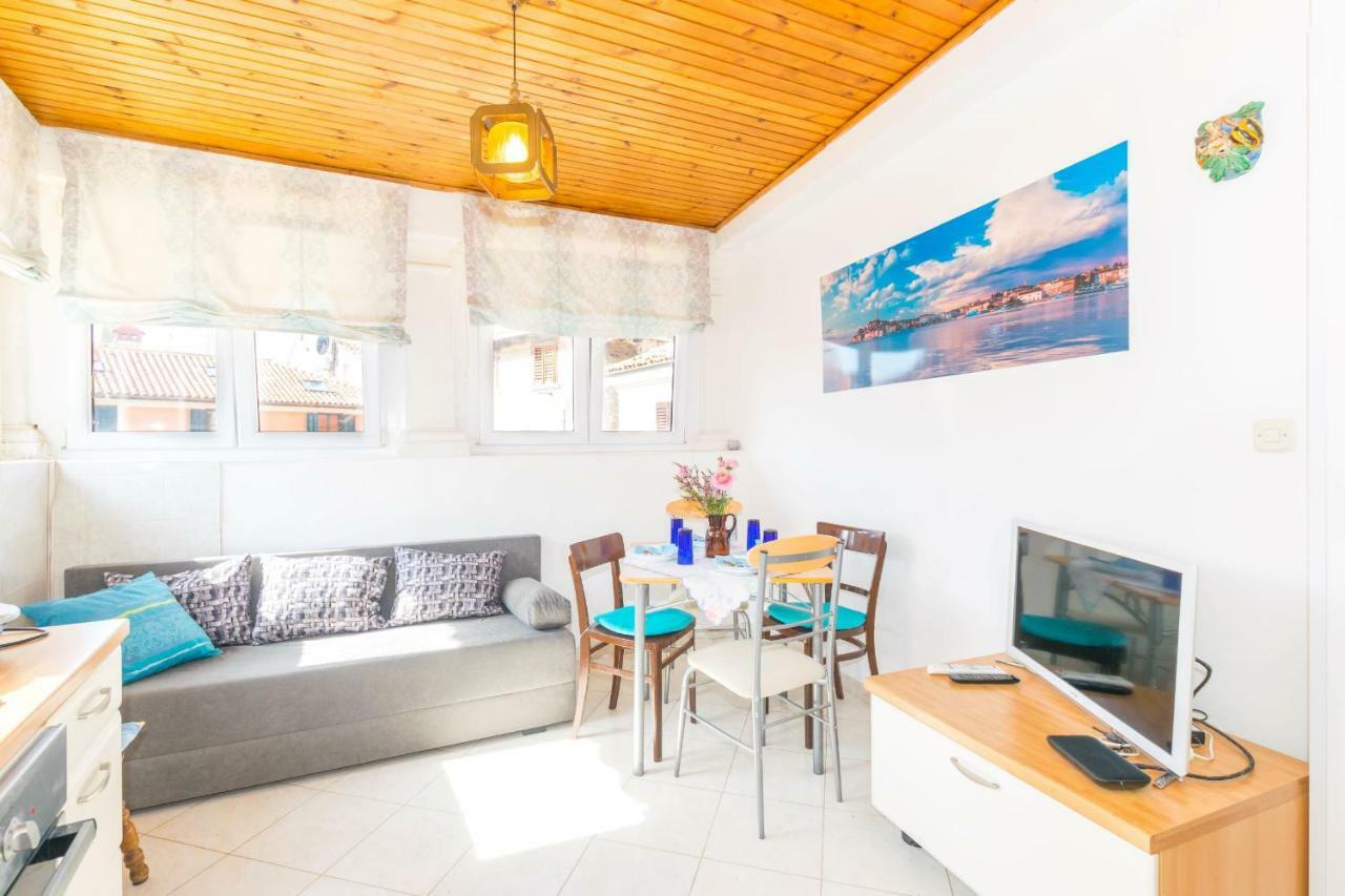 Beautiful Rustical Apt Ana In The Heart Of Ρόβινι Εξωτερικό φωτογραφία